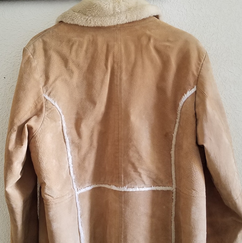 Coat - Picture 2 of 4